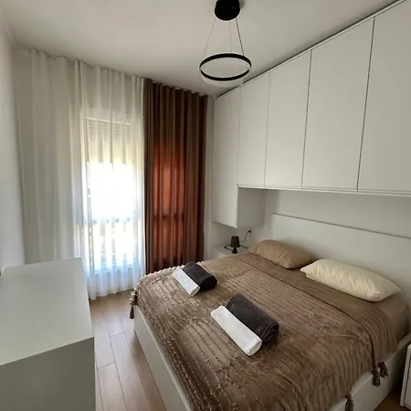 M'apartment1 Τίρανα
