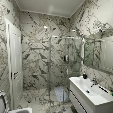 M'apartment1 Τίρανα